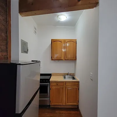 Rented by Oxford Property Group | media 9