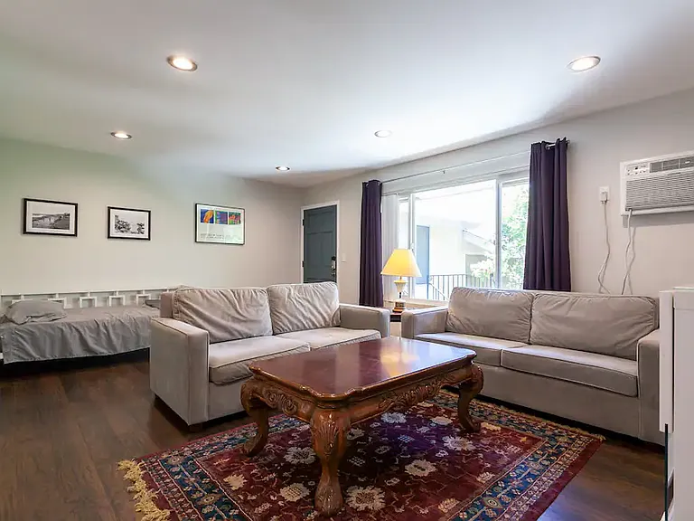 4800 Williamsburg Ln #233 — Photo 1