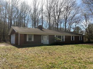 1403 Lone Oak Rd, Paris, TN 38242