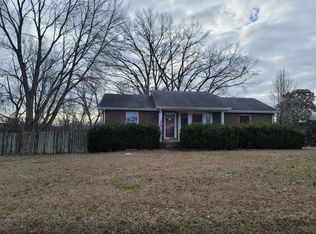 969 Joey Dr, Clarksville, TN 37042