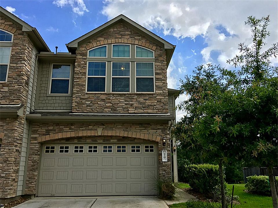 1st image of 70 Aventura Pl