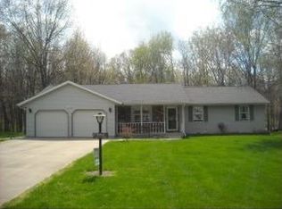 12552 Hillside Dr, Plymouth, IN 46563