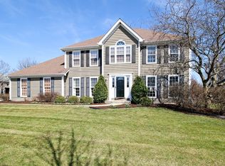 3204 Ashbury Dr, Naperville, IL 60564