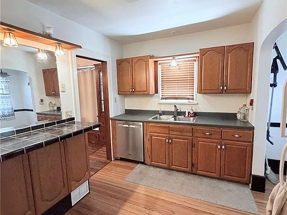 2nd image of 3196 W 116th St #2