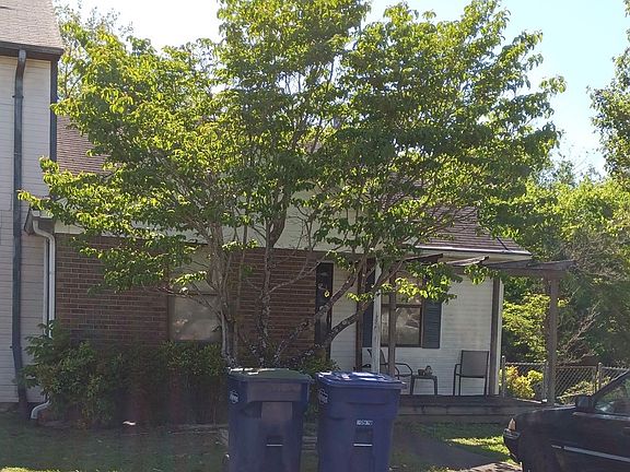 2nd image of 1533 King James Dr