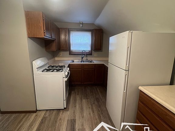 4th image of 1008 Waugoo Ave #A