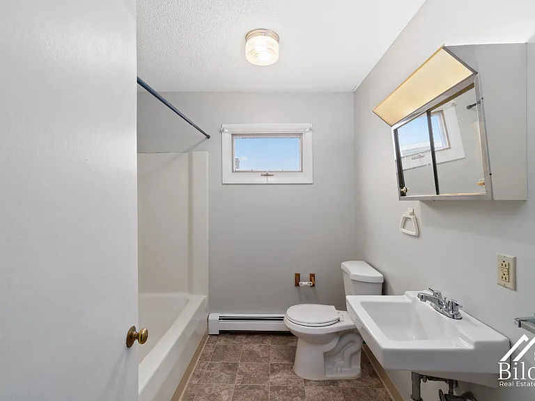311 Jencks St — Photo 22
