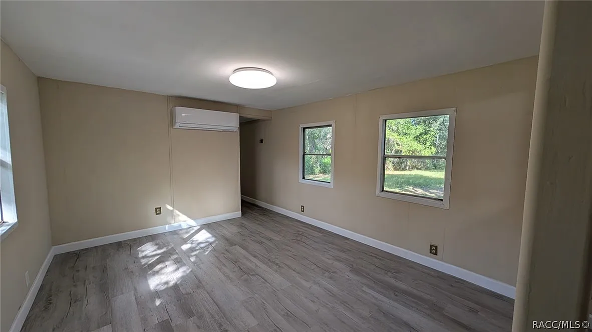 2 bed, 1.0 bath, 672 sqft, $1,000 — Photo 4