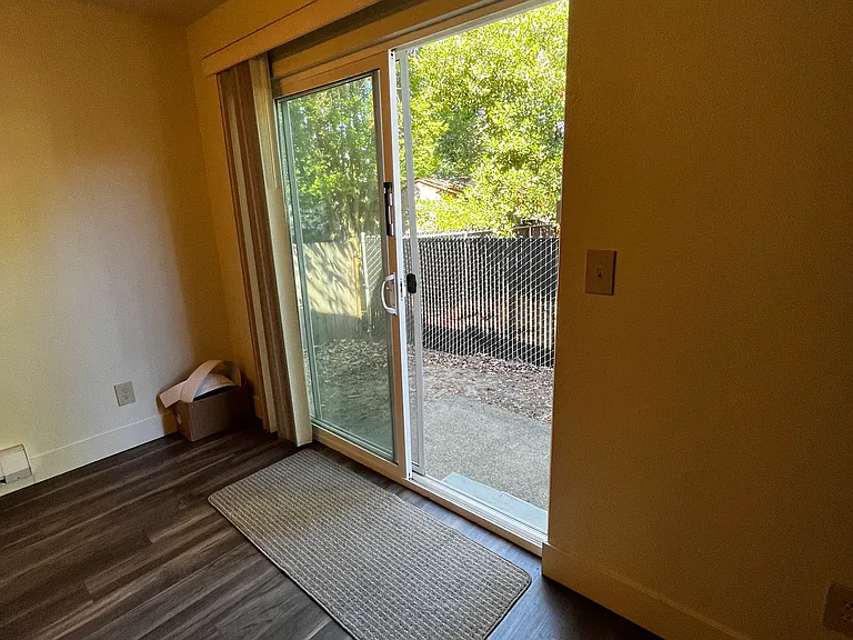 6840 SW 104th Ave #1 — Photo 3