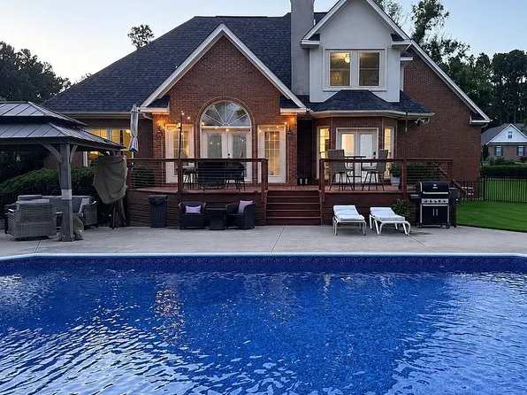 629 Fairway Lakes Rd, Greenwood, SC 29649