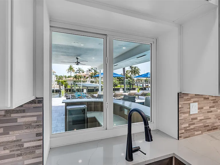 3108 NE 42nd Ct — Photo 34