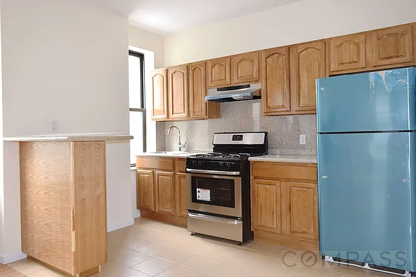 Rented by Compass | media 10