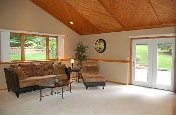 4th image of 13641 Vincent Cir