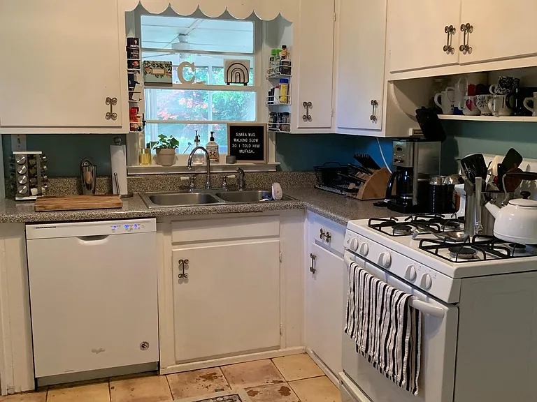 2646 Green Meadows Ln — Photo 4