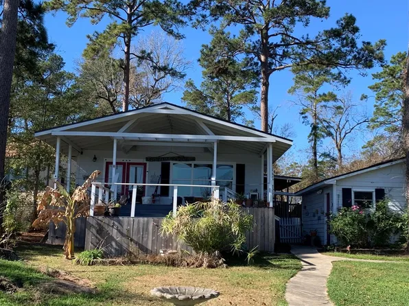 210 Willow Bnd, Onalaska, TX 77360