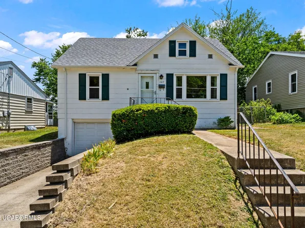 1617 W McCarty St, Jefferson City, MO 65109