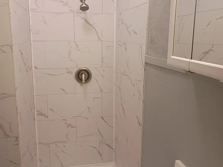 211 S Monroe St #2 — Photo 2