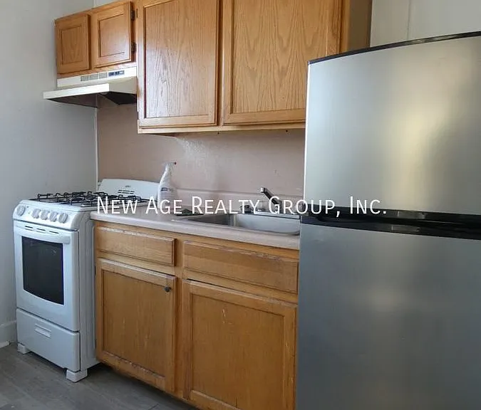 1209 S 58th St #4B — Photo 6