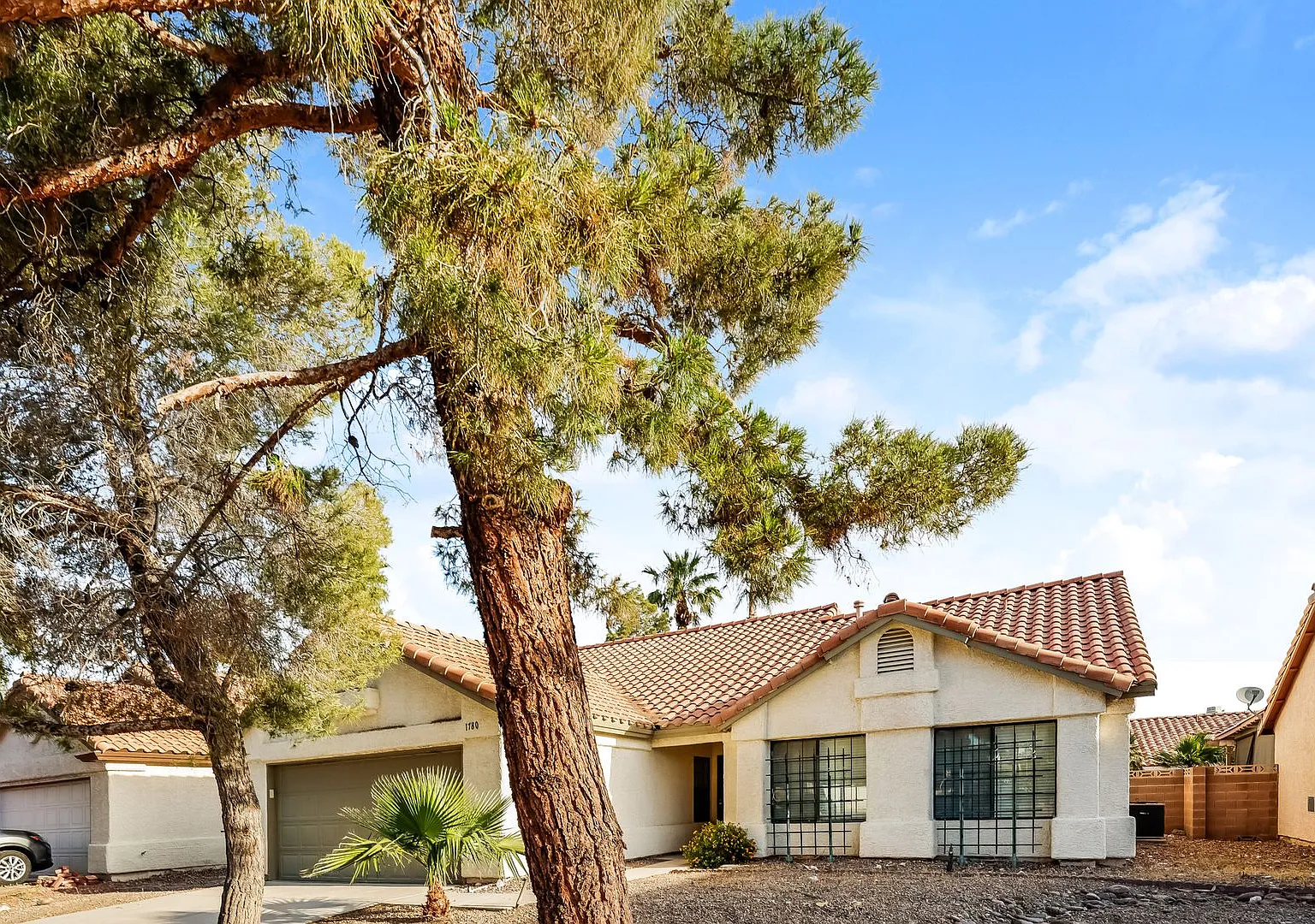 One Story 3 Bed / 2 Bath Single Family Home with Fenced Yard in Las Vegas — Photo 3