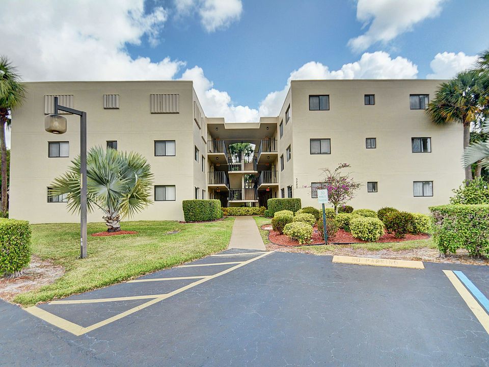 1st image of 5280 Las Verdes Cir APT 313
