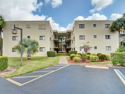 5280 Las Verdes Cir APT 313, Delray Beach, FL, 33484