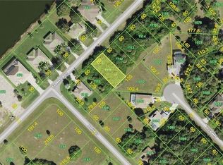 511 Sweetwater Dr, Rotonda West, FL 33947