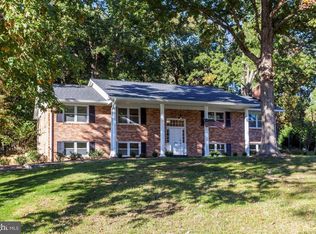 9000 Colesbury Pl, Fairfax, VA 22031