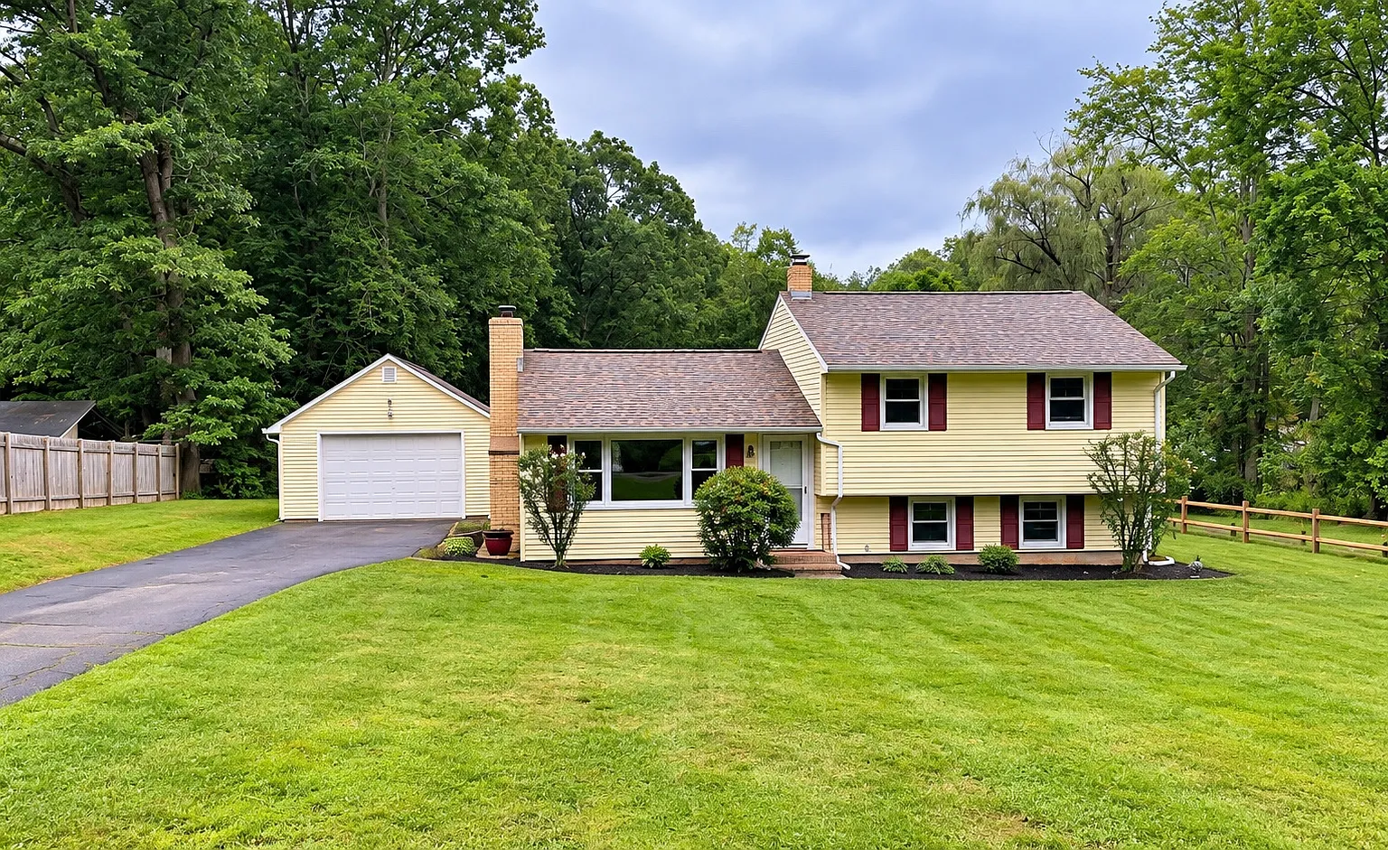 4 bed, 1400 sqft, $3,400 — Photo 1