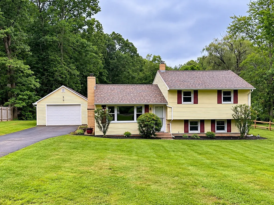 122 N Airline Rd