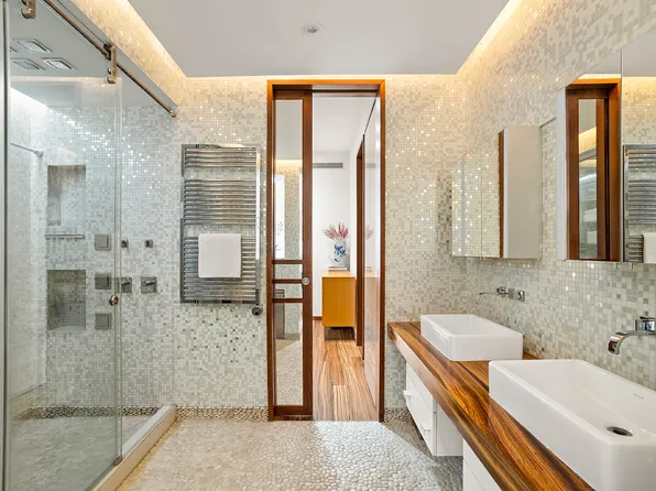 244 West 23rd Street image 8 of 10