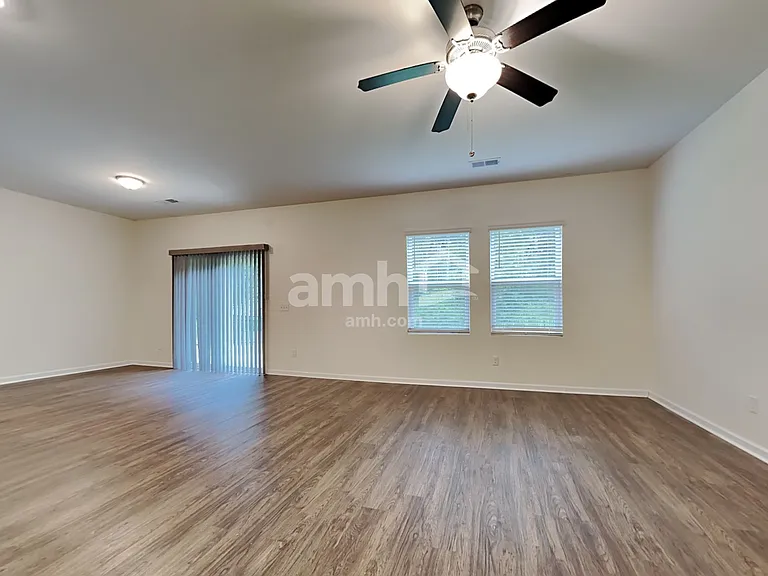 152 Orion Way — Photo 6