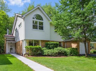 4239 Grove St, Skokie, IL 60076