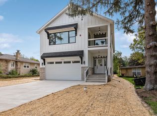 21343 Starry Ln, Lake Zurich, IL 60047