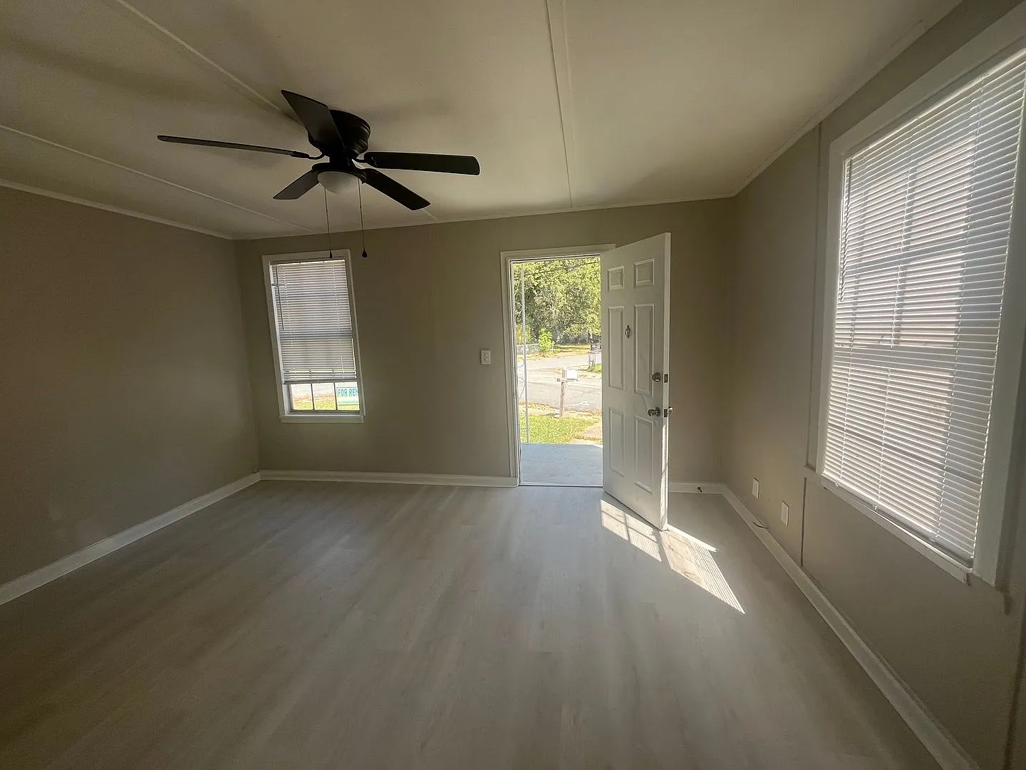 2 Br. home in Jacksonville for rent — Photo 4