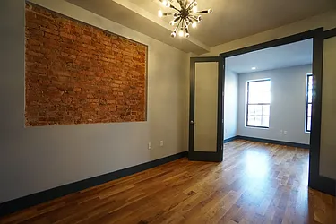 Rented by Rennit Inc.