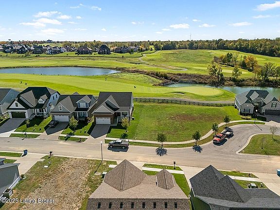 2nd image of 1174 Greens Dr