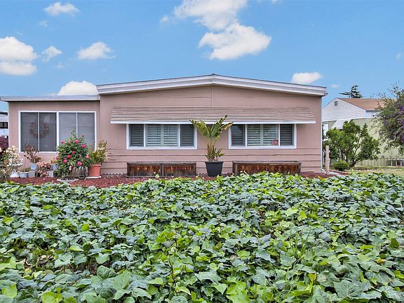 3rd image of 284 Oahu Cir