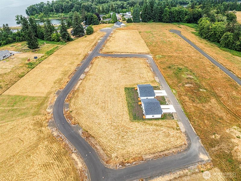 2nd image of 28 Sunnyfield Drive LOT 16