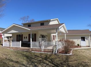 41 Club View Dr, Bath, NY 14810