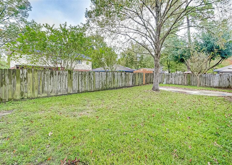 2214 Old Oak Ln, Kingwood, TX 77339 Zillow