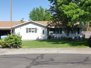 1085 SW 10th St, Hermiston, OR 97838