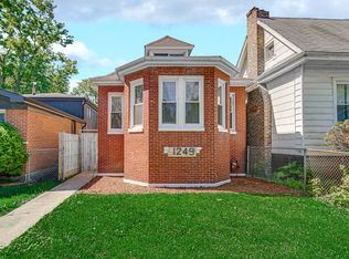 1249 W 97th St, Chicago, IL 60643