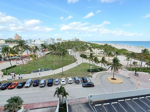 5th image of 465 Ocean Dr APT 722