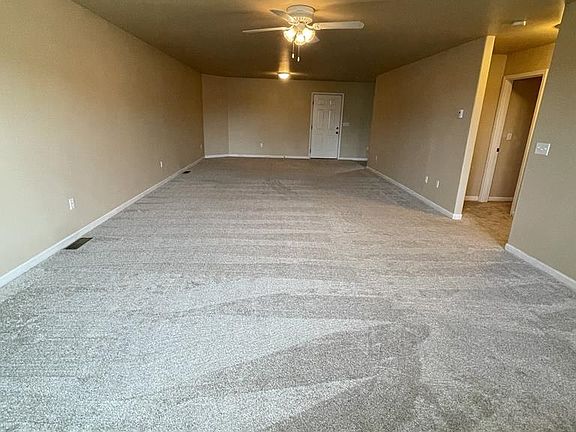 4th image of 2956 Kent Ave