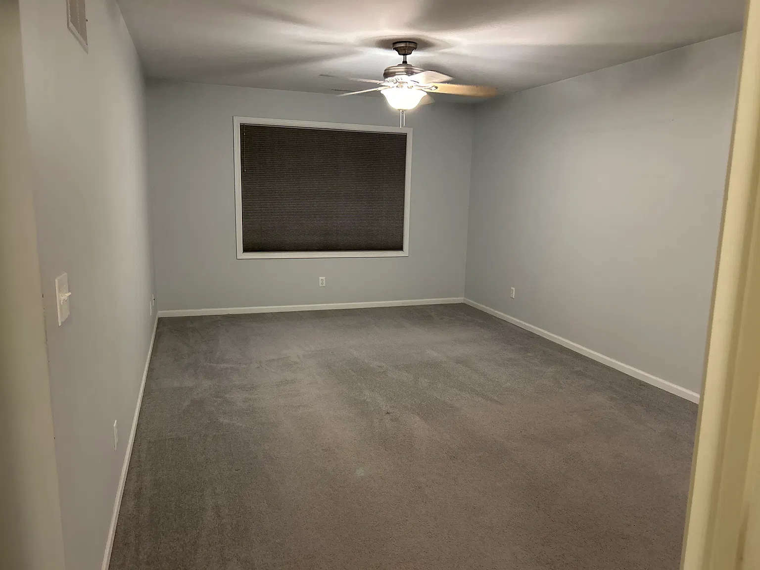 2 bed, 1300 sqft, $1,800 — Photo 4