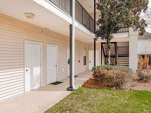 3rd image of 12386 River Highlands Dr Unit H