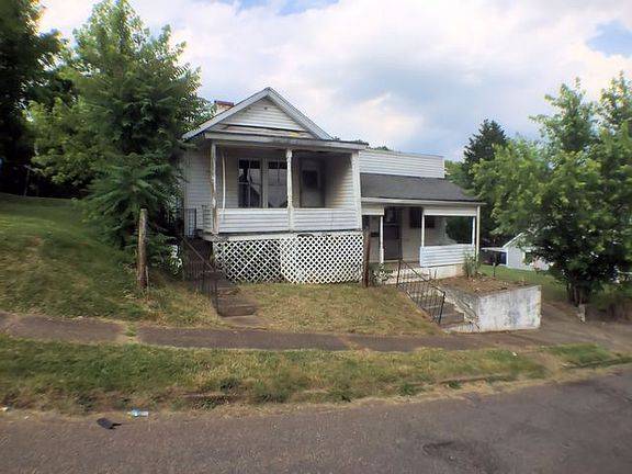 2nd image of 706 9th St