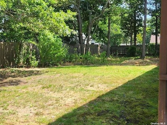 4th image of 271 Cypress Dr