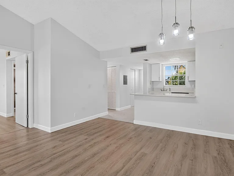 6323 La Costa Dr #M — Photo 10