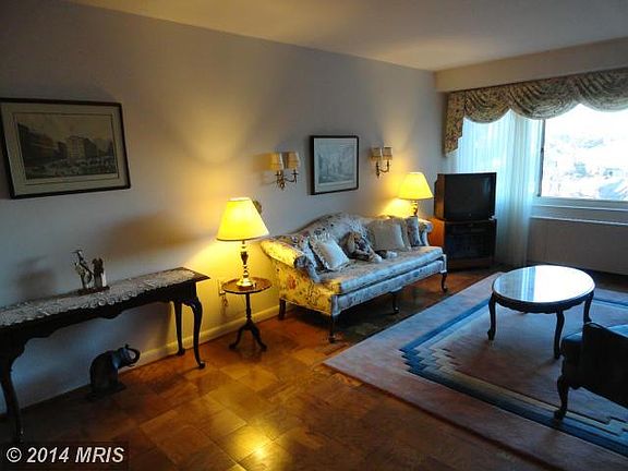 4th image of 4201 Cathedral Ave NW APT 1002E
